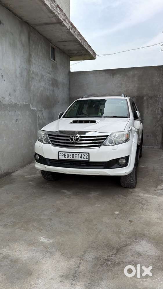 2013 Toyota Fortuner 4x2