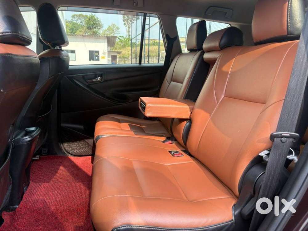 Toyota Innova Crysta [2020-ongoing] 2.4 Gx 8 Str, 2021, Diesel