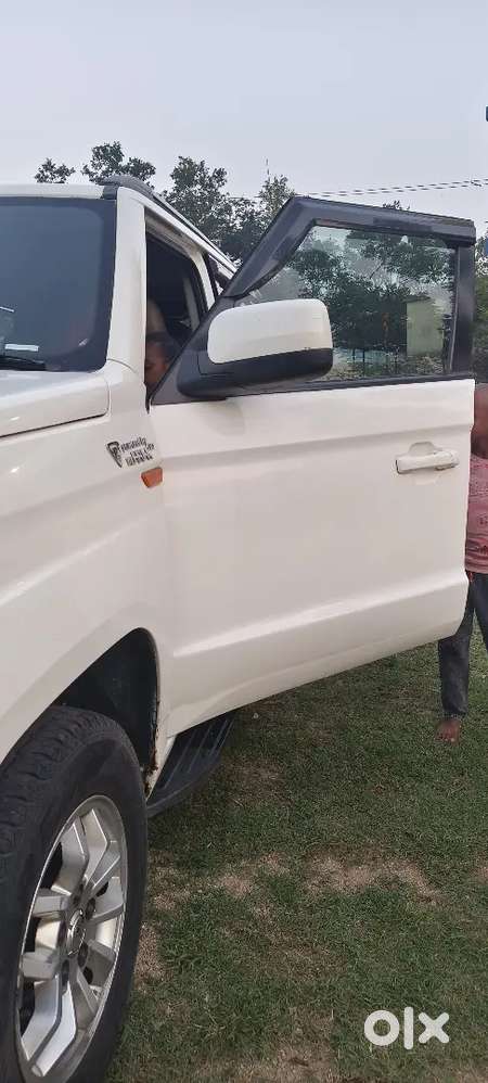 Mahindra Tuv 300 2015 Diesel 83000 Km Driven