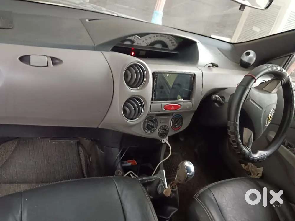 Toyota Etios Liva 2011 Petrol 85000 Km Driven