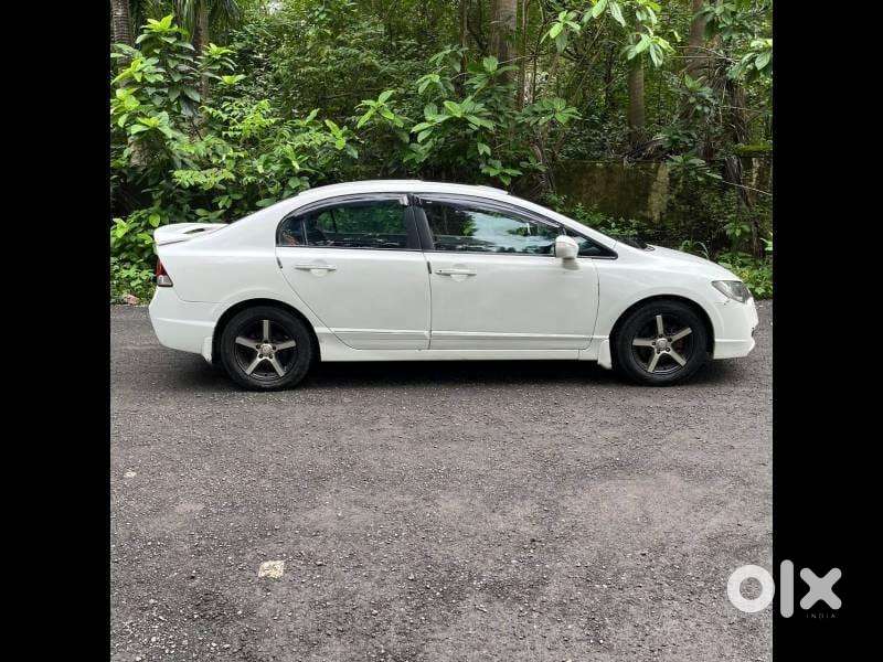 Honda Civic 2011 Cng & Sunroof Hybrids Well Maintained