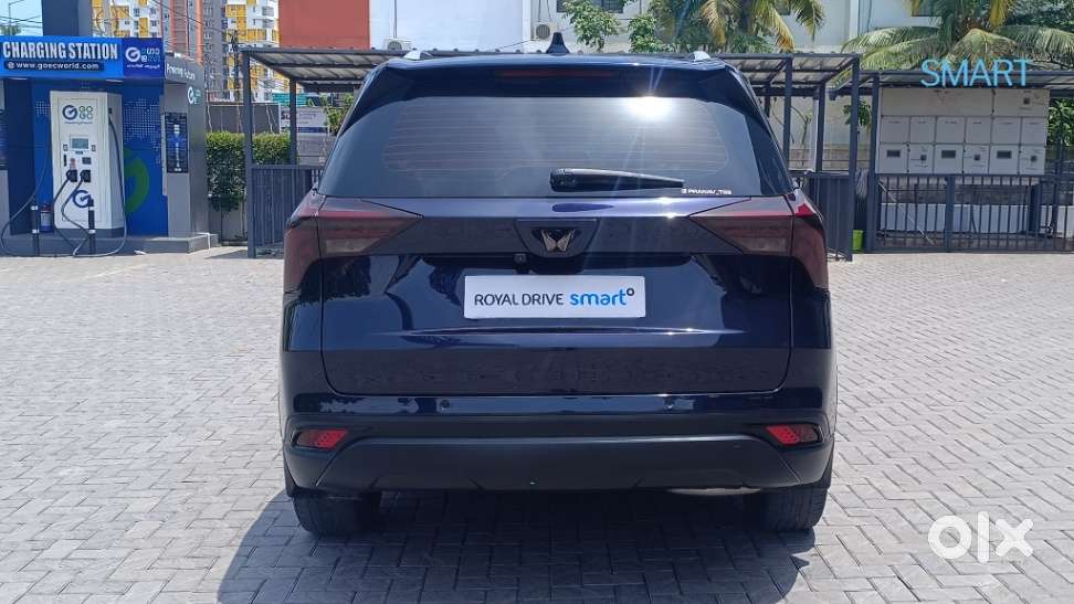 Mahindra Xuv700, 2022, Petrol