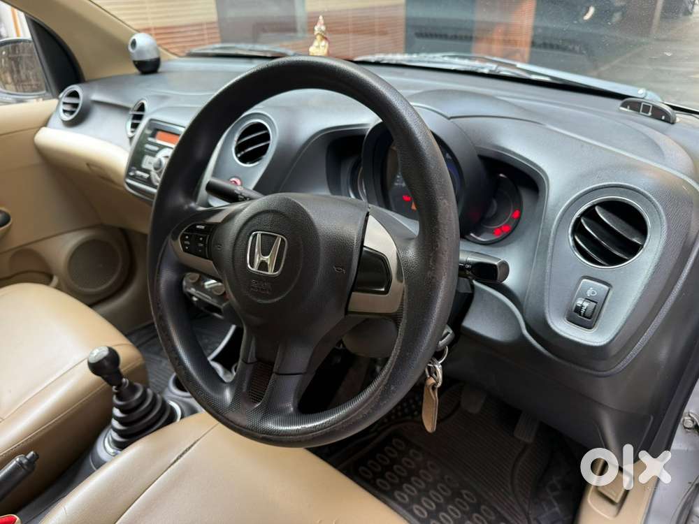 Honda Amaze 2016 Petrol Well Maintained