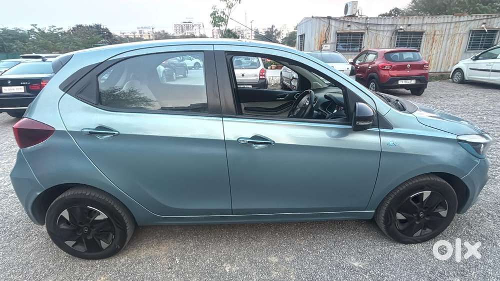 Tata Tiago 1.05 Revotorq Xz Plus, 2023, Electric