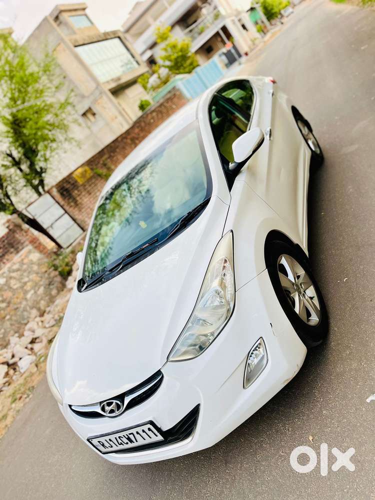 Hyundai New Elantra [2012-2015] 1.6 Crdi Sx (o) Mt, 2013, Diesel