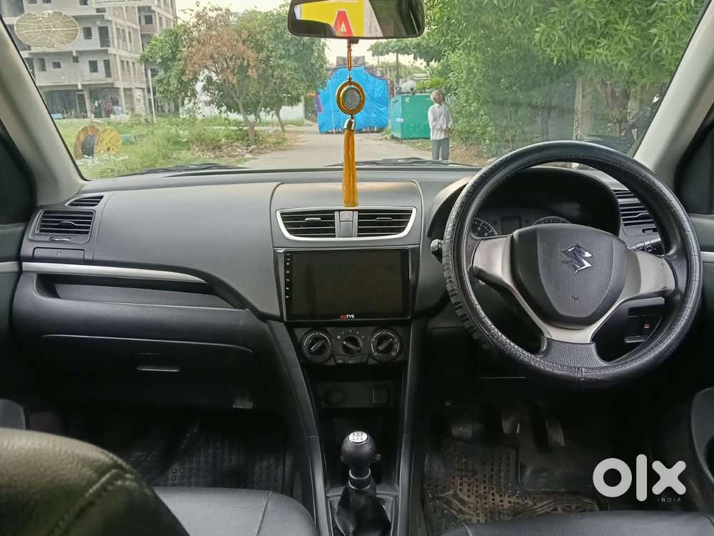 Maruti Suzuki Swift Vxi Abs Bsiv, 2016, Petrol
