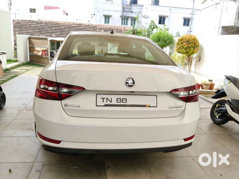 Skoda Superb 2.0 Tdi (diesel) L&k