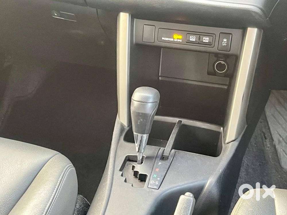 Toyota Innova Crysta 2.8 Gx At, 2020, Petrol