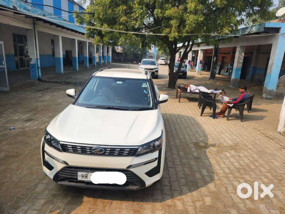 Mahindra Xuv300 W6 Diesel, 2023, Diesel