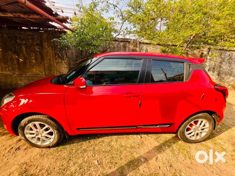 Maruti Suzuki Swift 2018 Petrol 73000 Km Driven Showroom Track