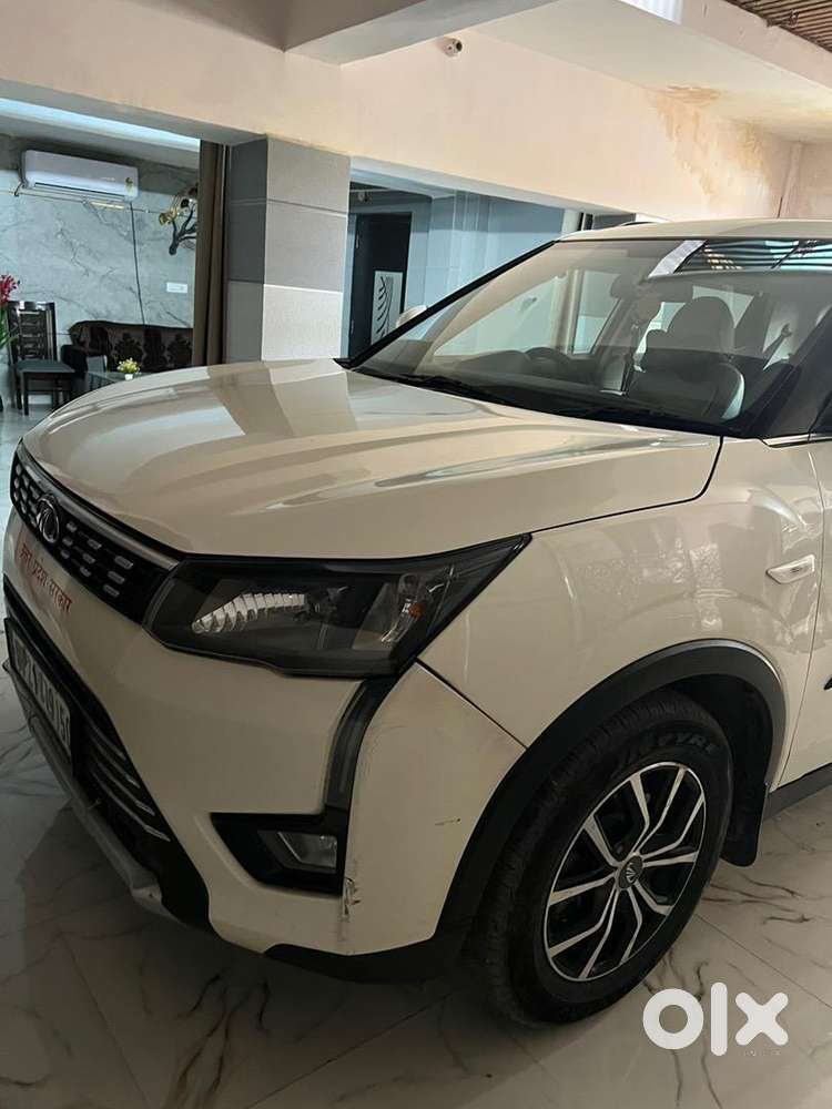 Mahindra Xuv300 2022 Petrol Well Maintained