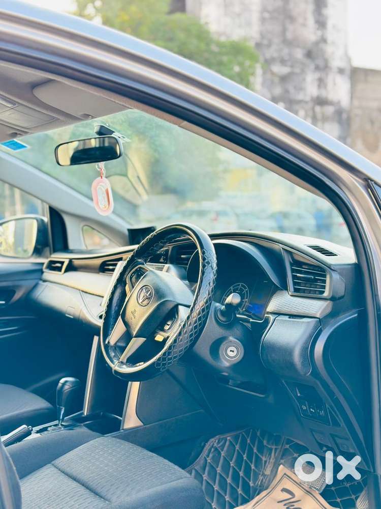 Toyota Innova Crysta