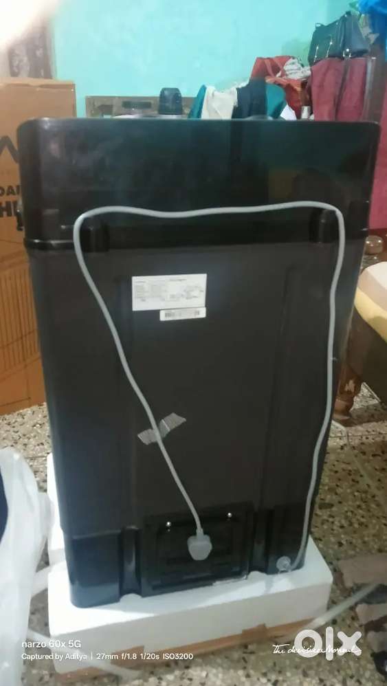 VW V8 SupremeWash 8.5kg Semi-automatic Top Load Washer only