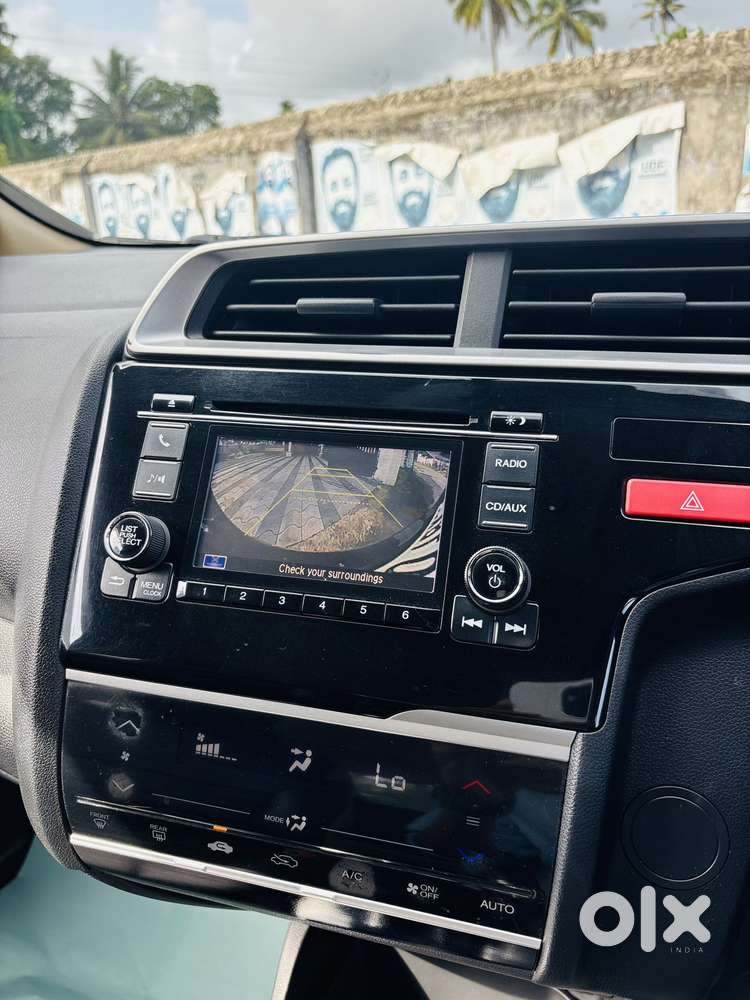 Honda Jazz V Automatic, 2015, Petrol