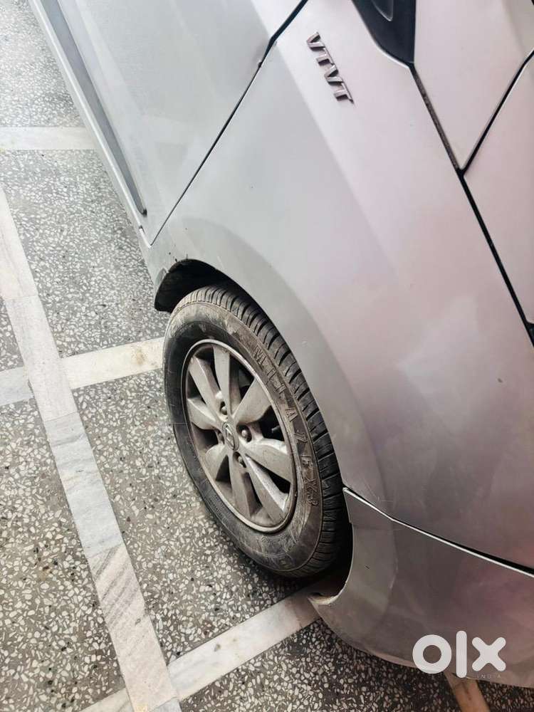 Hyundai Petrol Manual 2014 Car