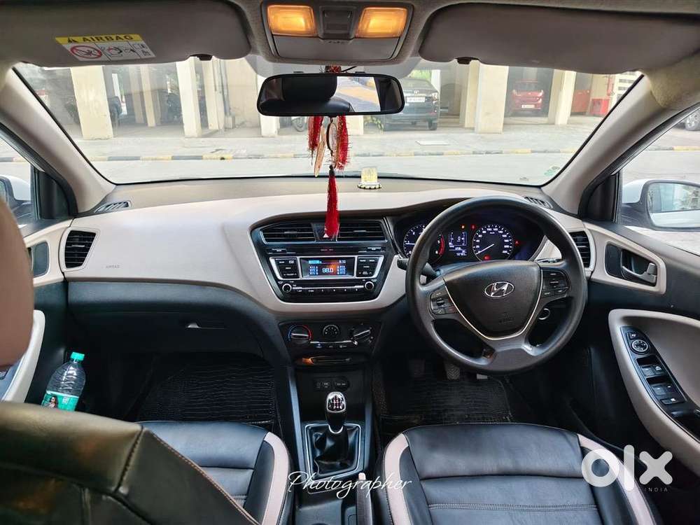 I20 Sportz + 2018 Model 1st Owner 50000 Km With Service Record