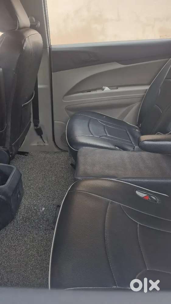 Mahindra Marazzo 2023 Diesel 102000 Km Driven