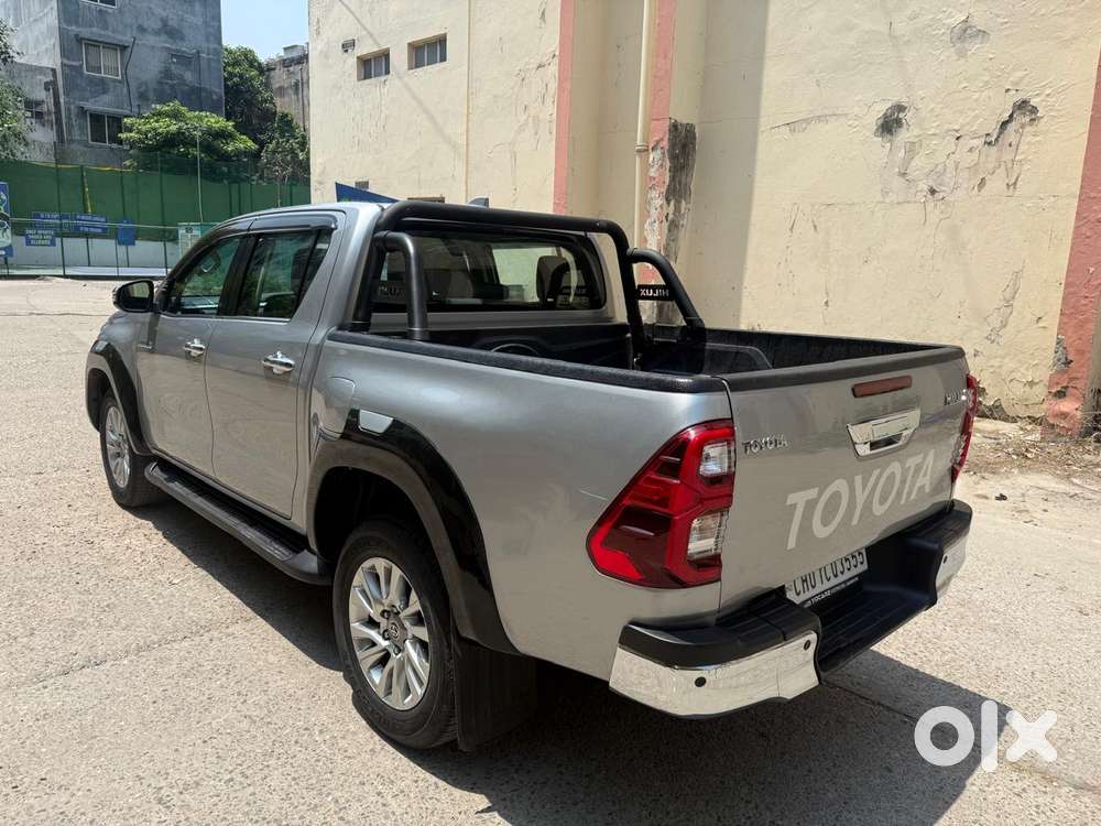 Toyota Hilux 2.8 High 4x4 Mt, 2023, Diesel
