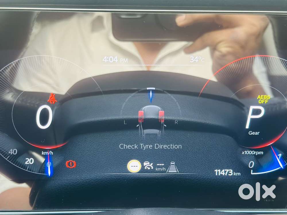 Mahindra Xuv700 2.2 Ax 7 Diesel At Luxury Pack Str Awd, 2024, Diesel