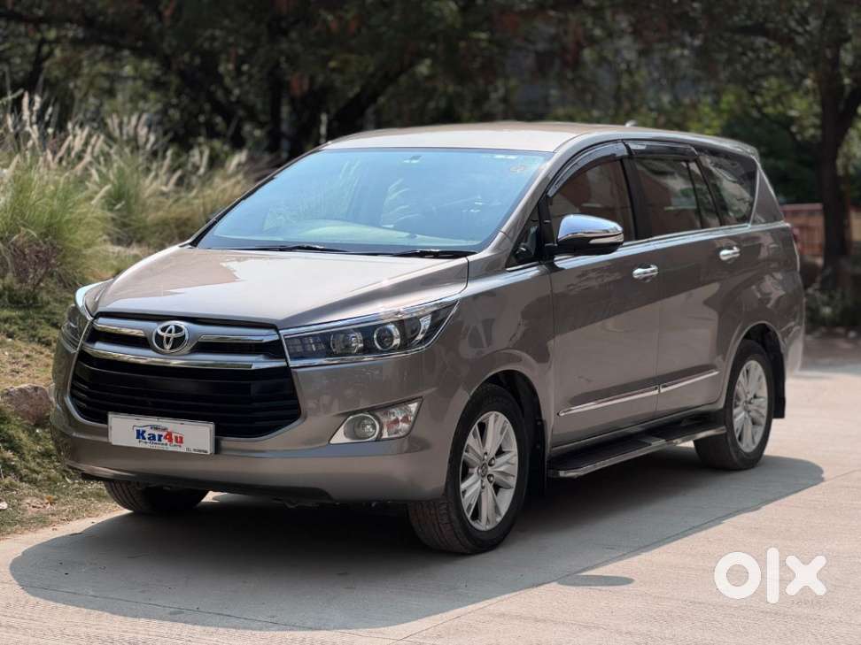 Toyota Innova Crysta 2.8z Automatic, 2016, Diesel