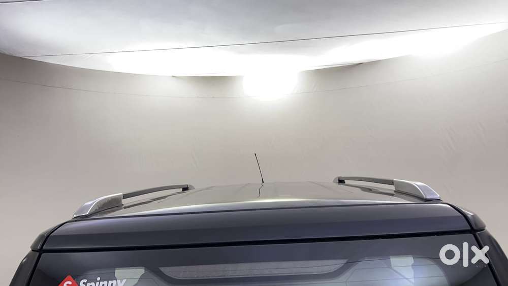 Mahindra Tuv 300 T8, 2016, Diesel