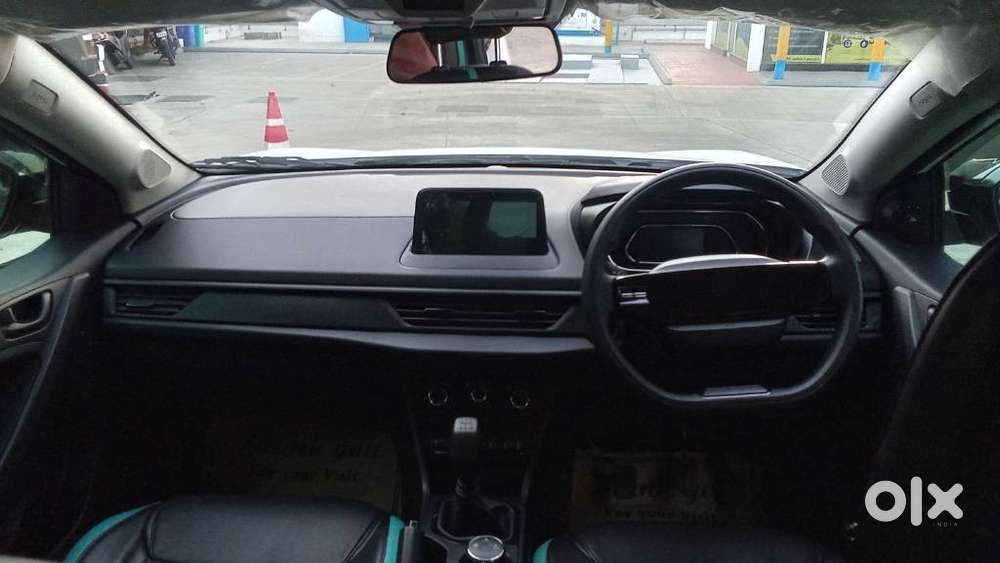 Tata Nexon 1.2 Revotron Xm (s), 2024, Petrol