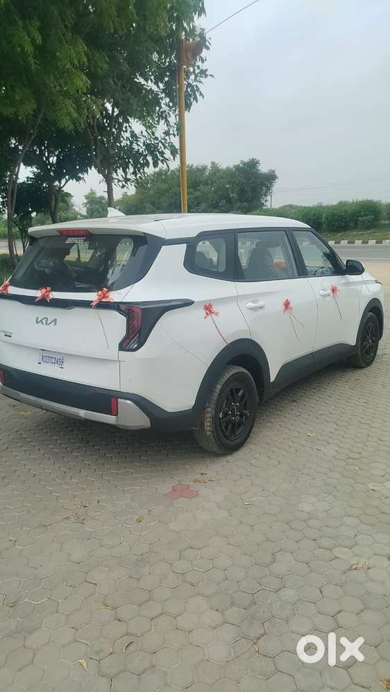 Kia Carens Clavis 2026petrol