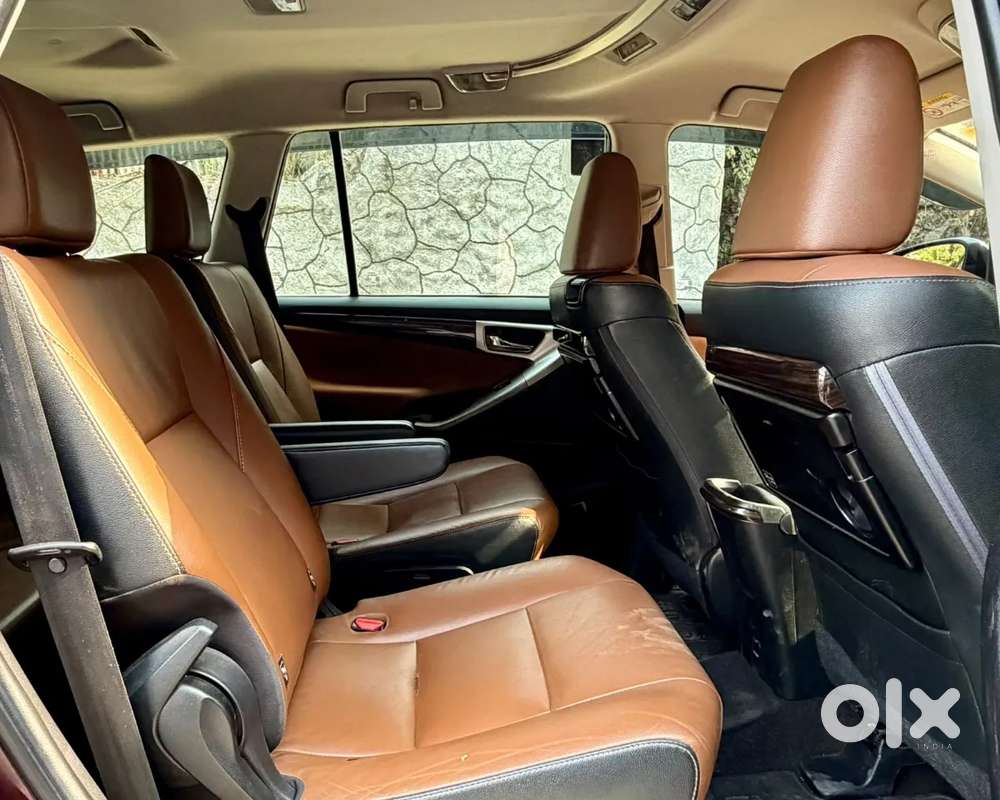 Toyota Innova Crysta 2.8 Zx At 7 Seater, 2018, Diesel