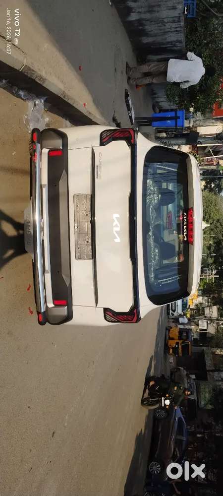Kia Carens Clavis Petrol Manual 2025