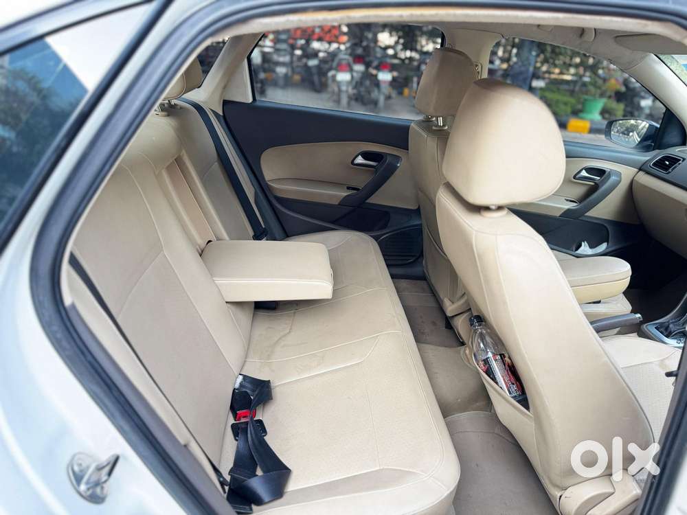 Volkswagen Vento 1.2 Tsi Highline Plus At, 2016, Petrol