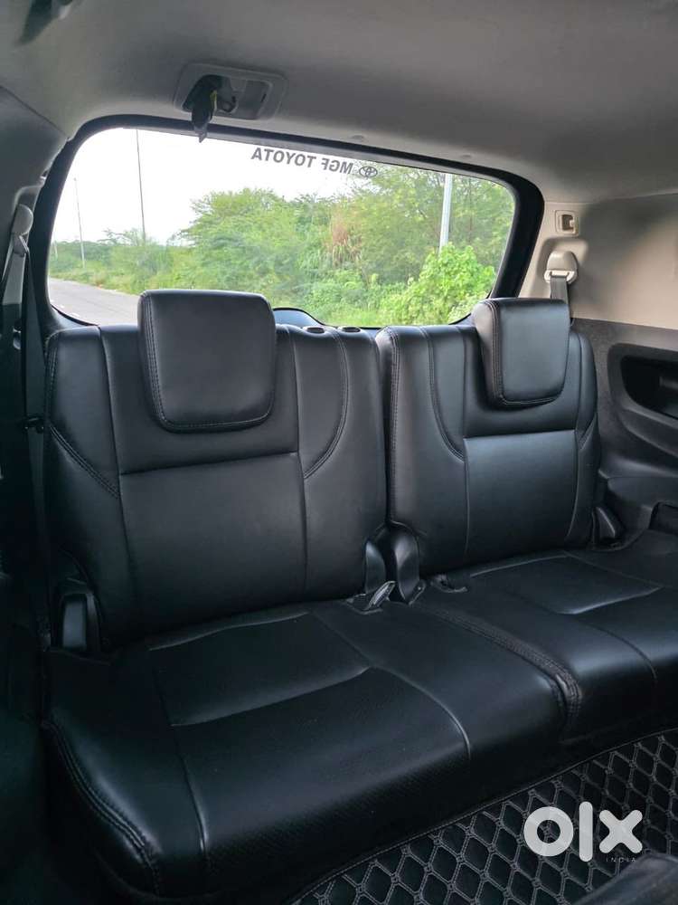 Toyota Innova Crysta 2.7 Gx Limited Edition At 8 Str, 2022, Diesel