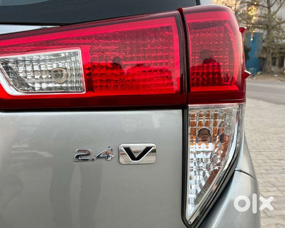 Toyota Innova Crysta