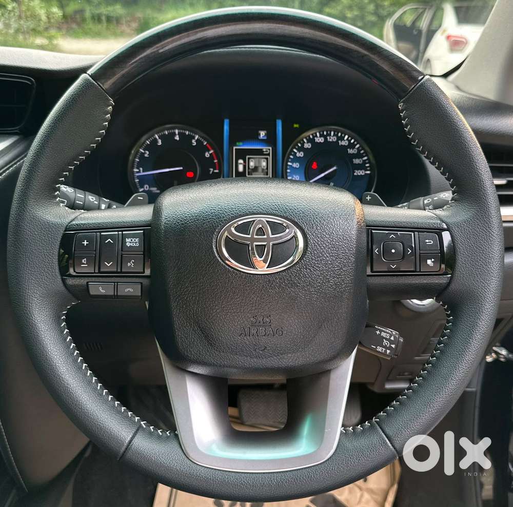 Toyota Fortuner 4x2 At 2.7 Petrol, 2024, Petrol