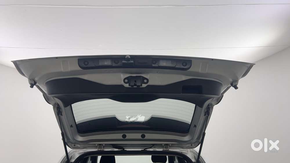 Nissan Magnite Xv Turbo, 2022, Petrol