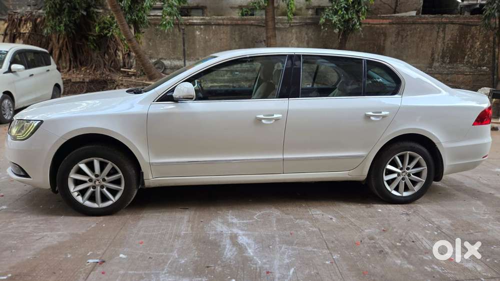 Skoda Superb 2013-2015 Elegance 2.0 Tdi Cr At, 2015, Diesel