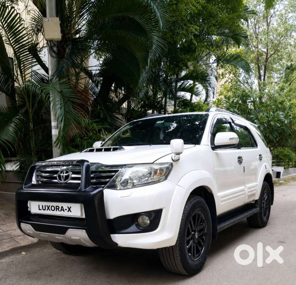 Toyota Fortuner 3.0 4x4 Manual, 2012, Diesel