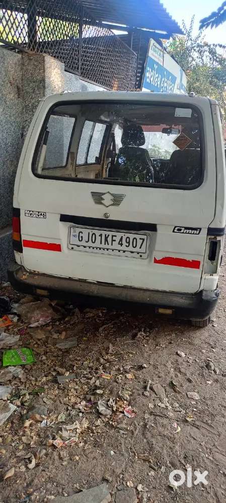 Maruti Suzuki Omni 2010
