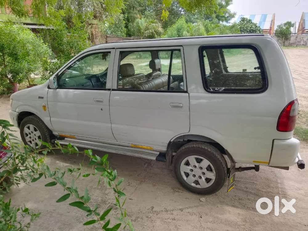 Chevrolet Tavera Neo 2015