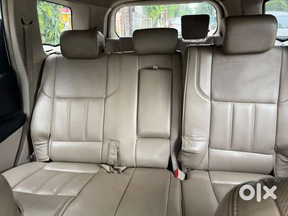 Mahindra Xuv500 W10 Diesel 2016 (sunroof)