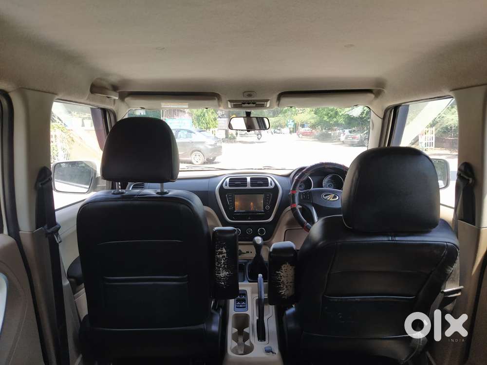 Mahindra Tuv 300 T10, 2018, Diesel