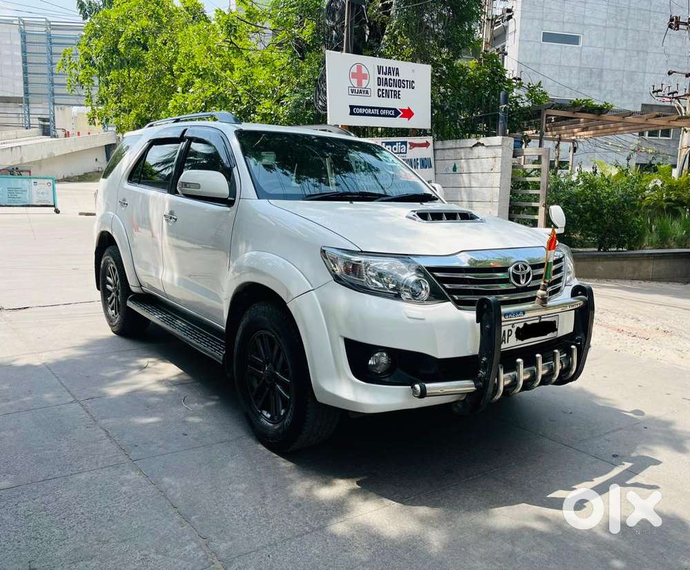 Toyota Fortuner 3.0 4x2 Automatic, 2012, Diesel