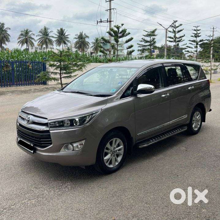 Toyota Innova Crysta 2.8z Automatic, 2017, Diesel