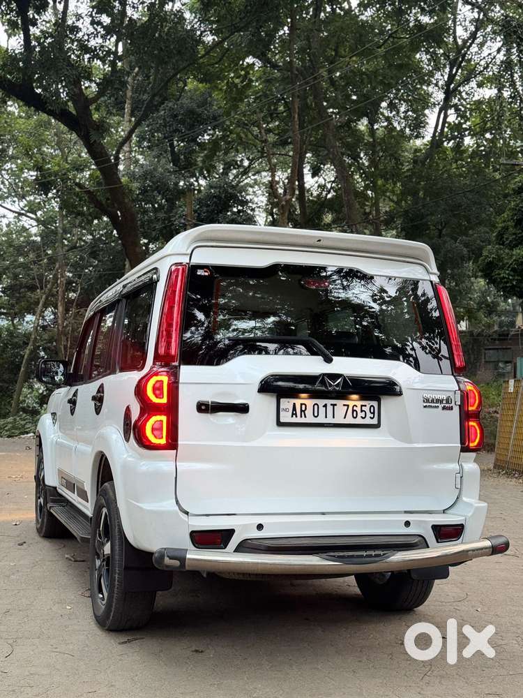 Mahindra Scorpio Classic 2.2 S 11 Mt 7 Str, 2024, Diesel