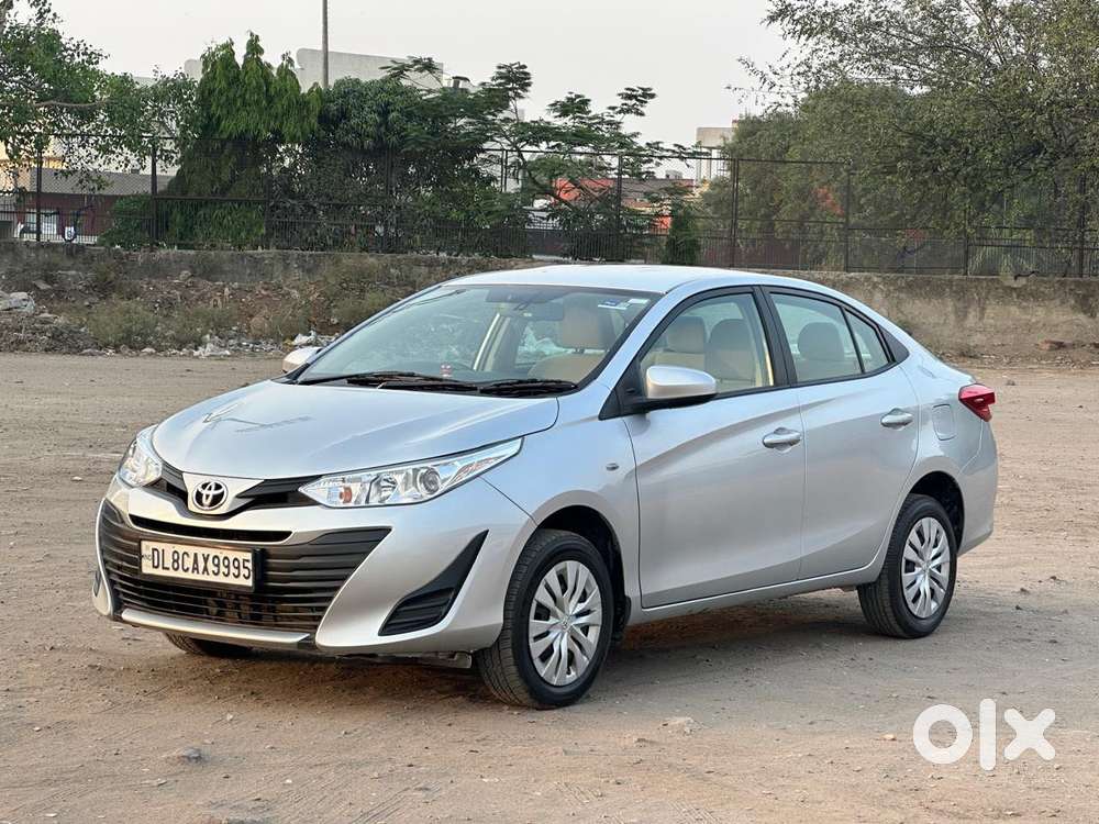 Toyota Yaris J Cvt, 2019, Petrol