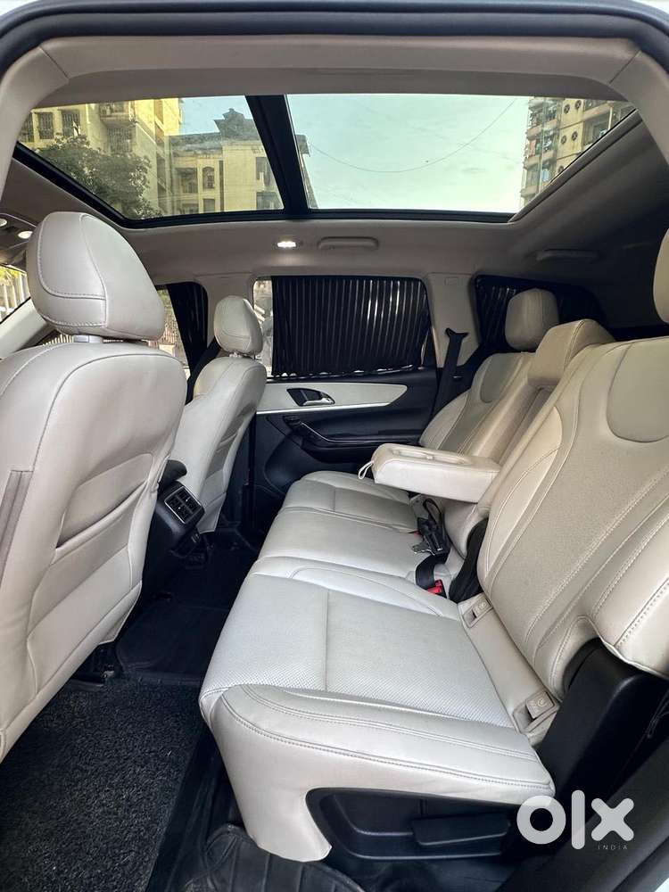 Mahindra Xuv700 2.2 Ax 7 Diesel At Luxury Pack Str, 2023, Diesel