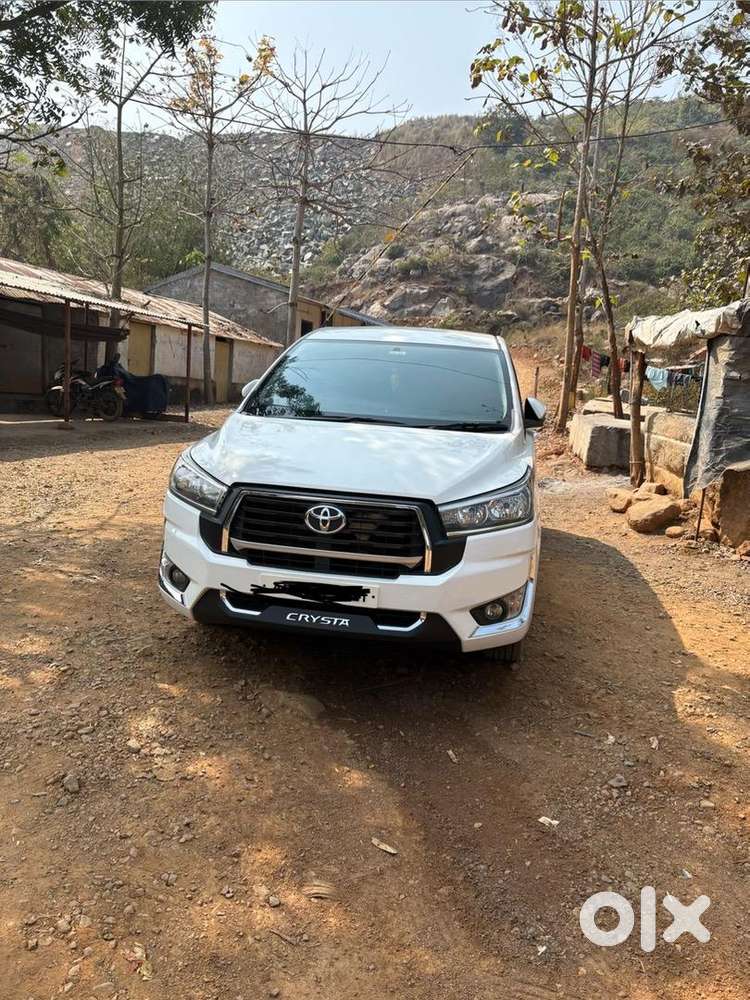 Toyota Innova Crysta 2020 Diesel 176000 Km Driven