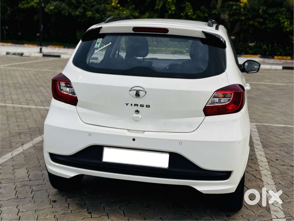 Tata Tiago 1.2 Revotron Xt, 2023, Petrol