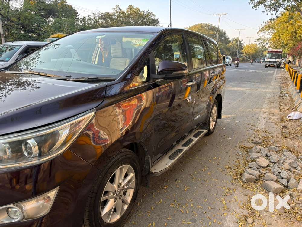 Toyota Innova Crysta