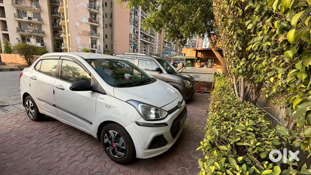Hyundai Xcent Petrol 2015