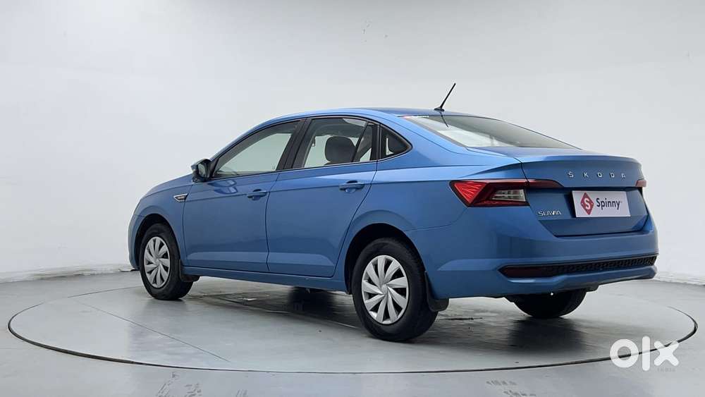 Skoda Slavia Active 1.0l Tsi Mt, 2022, Petrol